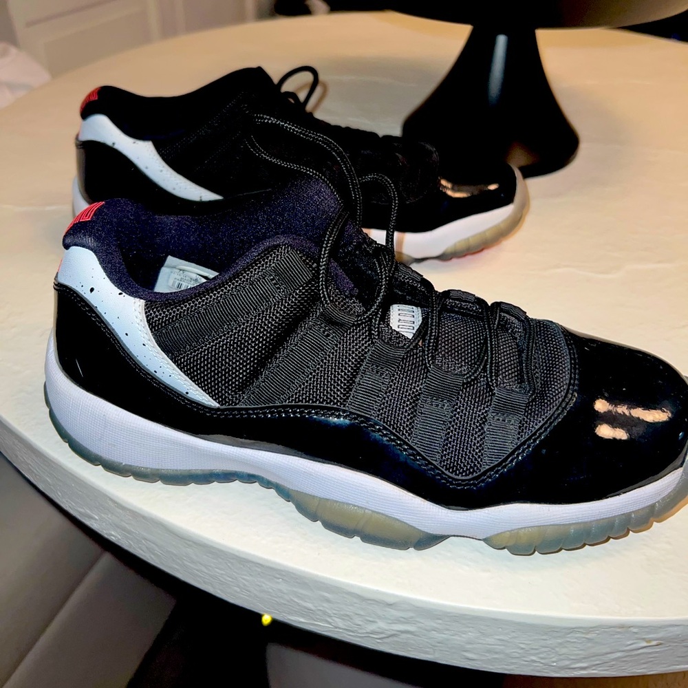 Nike Air Jordan 11 Retro Infrared Black White Size 7Y